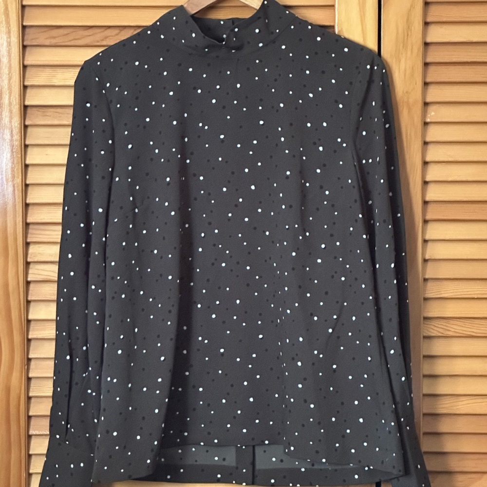 H&M Dark Green Button-Back Polka Dot Blouse